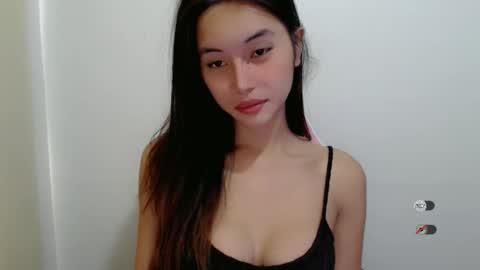 Snapshot of urasianshizuka chatting on 17, 9, 2025 SHIZUKA online show from 17, 9, 2025