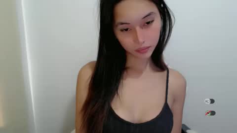 Snapshot of urasianshizuka chatting on 25, 9, 2025 SHIZUKA online show from 25, 9, 2025