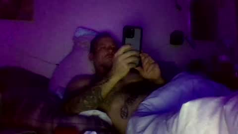 Snapshot of urdaddy875867 chatting on 2, 3, 2025 urdaddy875867 online show from 2, 3, 2025