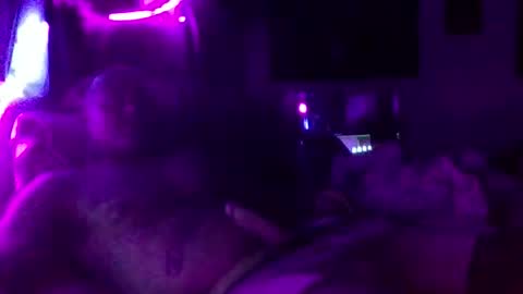 Snapshot of urdaddy875867 chatting on 4, 11, 2025 urdaddy875867 online show from 4, 11, 2025