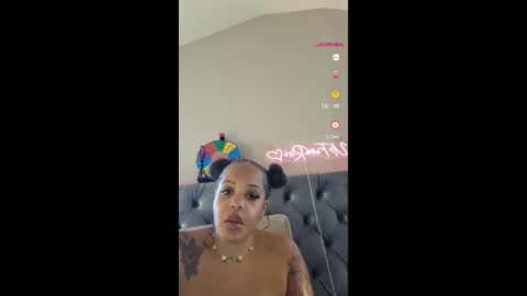 Snapshot of urfaveriri chatting on 6, 11, 2025 urfaveriri online show from 6, 11, 2025