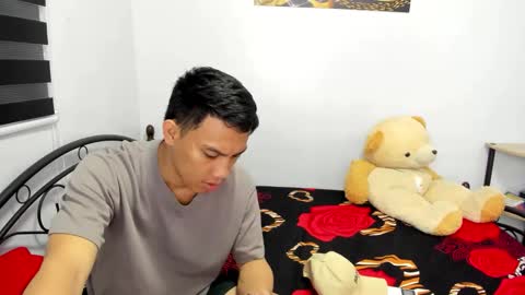 urfucker_vinz online show from 17, 3, 2026