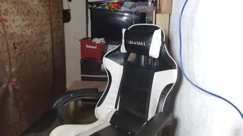 urfynestasian online show from 27, 10, 2025