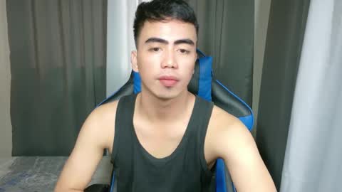 Snapshot of urguy_francis chatting on 16, 2, 2025 urguy_francis online show from 16, 2, 2025