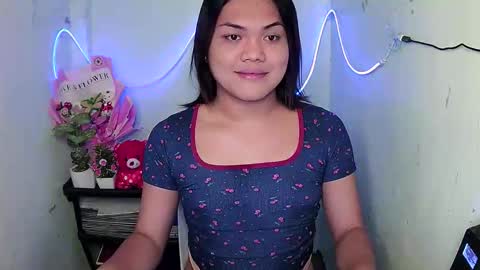 urhottie_bella online show from 14, 9, 2025