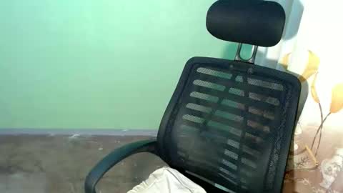 urlatino_rey online show from 2, 10, 2025