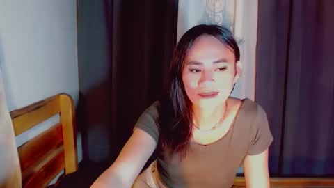 urlovely_che online show from 7, 11, 2025