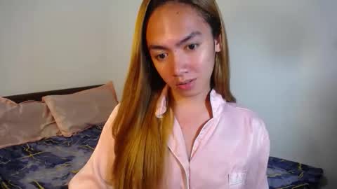 Snapshot of urlovelypinayxxx chatting on 12, 10, 2025 MIYA online show from 12, 10, 2025