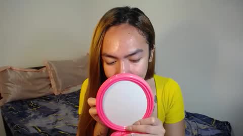 Snapshot of urlovelypinayxxx chatting on 14, 10, 2025 MIYA online show from 14, 10, 2025