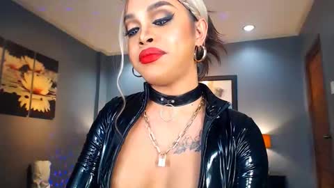 UrMajestyTyra online show from 26, 12, 2024