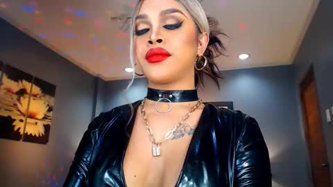 UrMajestyTyra online show from 29, 12, 2024
