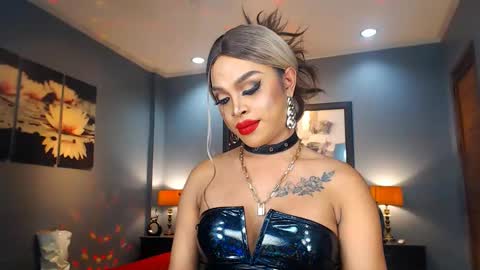 UrMajestyTyra online show from 19, 1, 2025