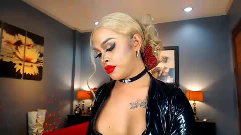 UrMajestyTyra online show from 14, 2, 2025