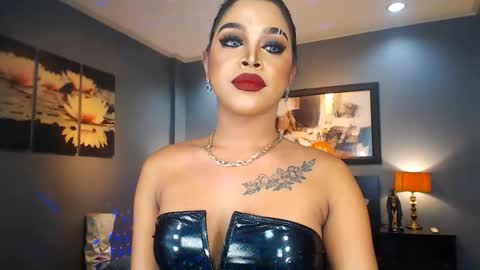 UrMajestyTyra online show from 2, 3, 2025