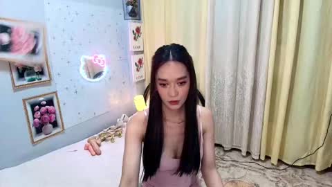 urqueenangel72 online show from 13, 10, 2025