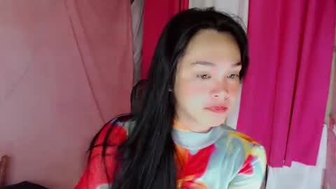 Snapshot of ursexy_debra chatting on 11, 11, 2025 TYRA online show from 11, 11, 2025