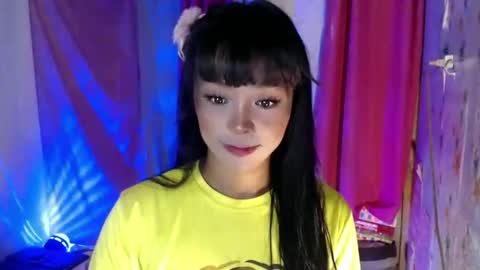 Snapshot of ursexy_debra chatting on 21, 11, 2025 TYRA online show from 21, 11, 2025