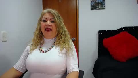 Eveling Blanco  online show from 26, 1, 2025