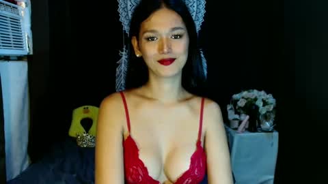 Snapshot of urthai_hotfilipinax chatting on 16, 12, 2024 angel online show from 16, 12, 2024