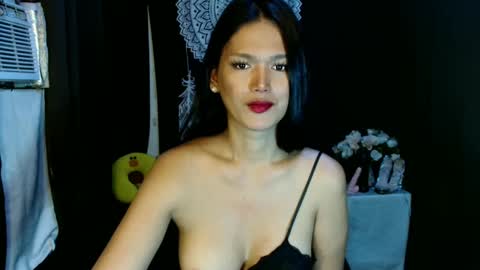 Snapshot of urthai_hotfilipinax chatting on 24, 2, 2025 angel online show from 24, 2, 2025