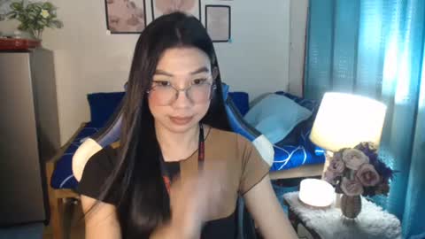 Snapshot of urwetasianprincessxx chatting on 27, 1, 2025 Ashley Kate Mateo Gray online show from 27, 1, 2025