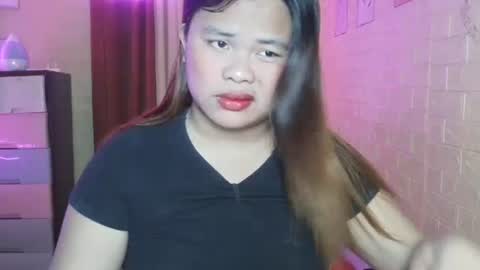 Snapshot of urwifematerial69_ chatting on 23, 1, 2025 Bella Miles Olivia online show from 23, 1, 2025