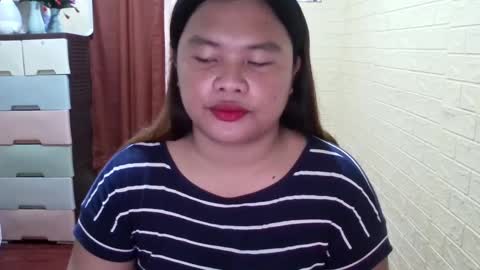 Snapshot of urwifematerial69_ chatting on 3, 2, 2025 Bella Miles Olivia online show from 3, 2, 2025