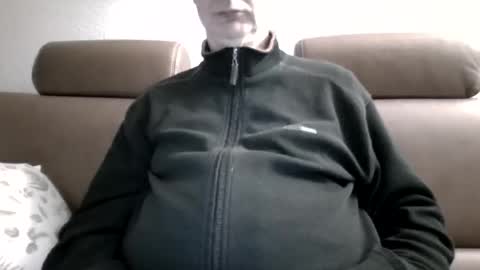 Snapshot of use2020 chatting on 18, 10, 2025 use2020 online show from 18, 10, 2025