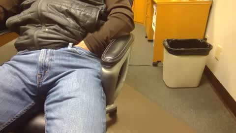 useemie online show from 20, 11, 2025