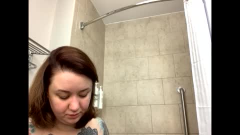 usefulhole online show from 27, 9, 2025