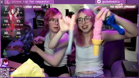 Snapshot of v3n0mb1t3z chatting on 5, 11, 2025 kermit online show from 5, 11, 2025