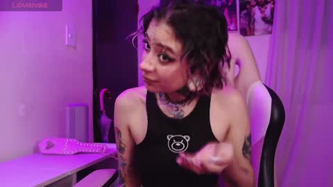 Snapshot of vainilla_l chatting on 9, 2, 2025 Vainilla Independent model online show from 9, 2, 2025