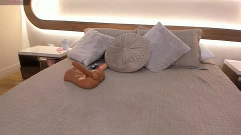 Snapshot of val_rossi chatting on 17, 10, 2025 Valentina online show from 17, 10, 2025