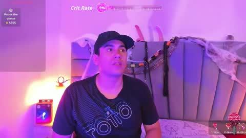 Snapshot of vale_n_matt chatting on 14, 10, 2025 Samantha y Matt online show from 14, 10, 2025