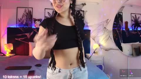 Snapshot of valeery_gomez chatting on 23, 10, 2025 Tifanny online show from 23, 10, 2025