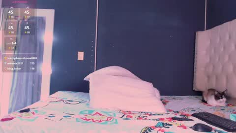 Snapshot of valen_thompson chatting on 14, 12, 2024 IG-valen mendoza99 twitter valenthompson99 online show from 14, 12, 2024