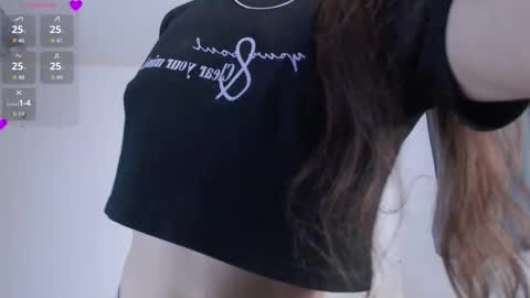 IG-valen mendoza99  twitter valenthompson99 online show from 17, 3, 2026