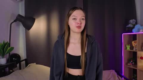 Lisa online show from 12, 11, 2025