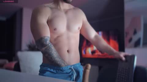 valenthinoking online show from 3, 2, 2026