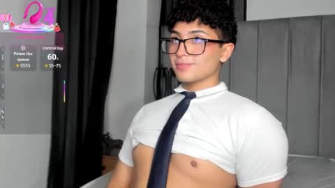 Snapshot of valentin0_3 chatting on 30, 10, 2025 Valentin0 online show from 30, 10, 2025