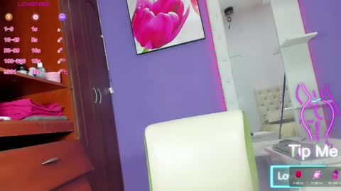 Snapshot of valentina_horny777 chatting on 10, 10, 2025 valentina_horny777 online show from 10, 10, 2025