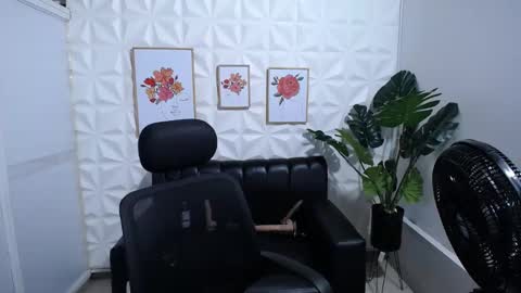 Valentina  online show from 19, 1, 2025