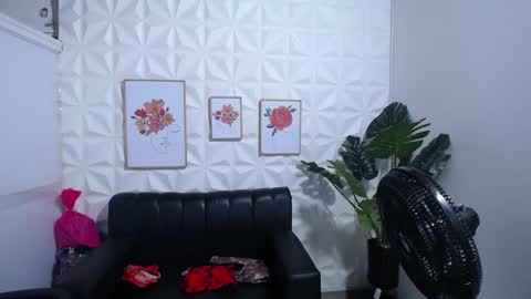 Valentina  online show from 21, 1, 2025
