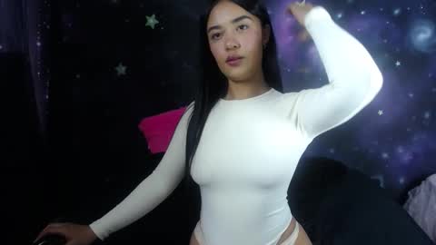 valentinarojass_ online show from 11, 2, 2026