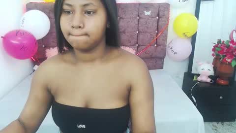 Snapshot of valentinavega18x chatting on 22, 3, 2026 valentina vega online show from 22, 3, 2026