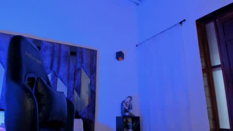   online show from 18, 9, 2025