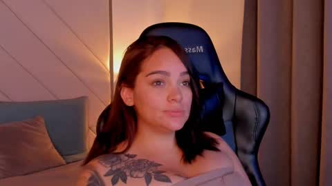   online show from 30, 9, 2025