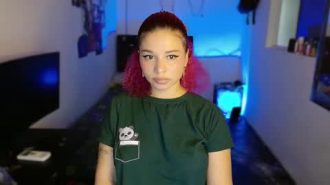 Snapshot of valentinna_5 chatting on 2, 3, 2025 Danielle Please help me to reach 300 thumbs up online show from 2, 3, 2025