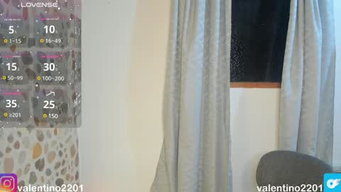 valentino online show from 12, 1, 2025