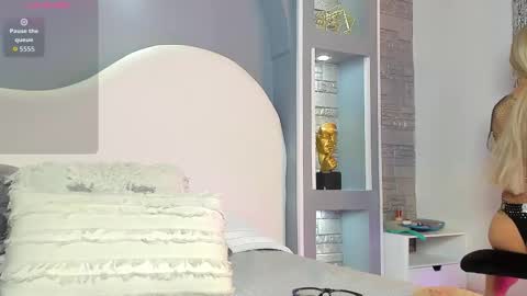 valentino_moretti online show from 3, 2, 2026